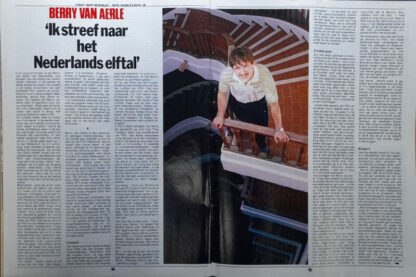 Voetbal International jaargang 19 - 1984 - nummer 5 - Afbeelding 2