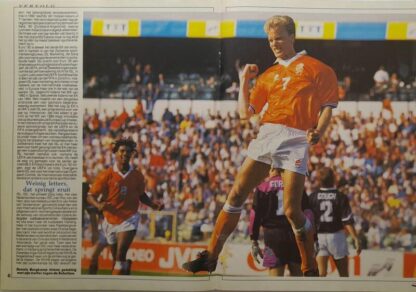 Voetbal International jaargang 27 - 1992 - nummer 25 - Afbeelding 2