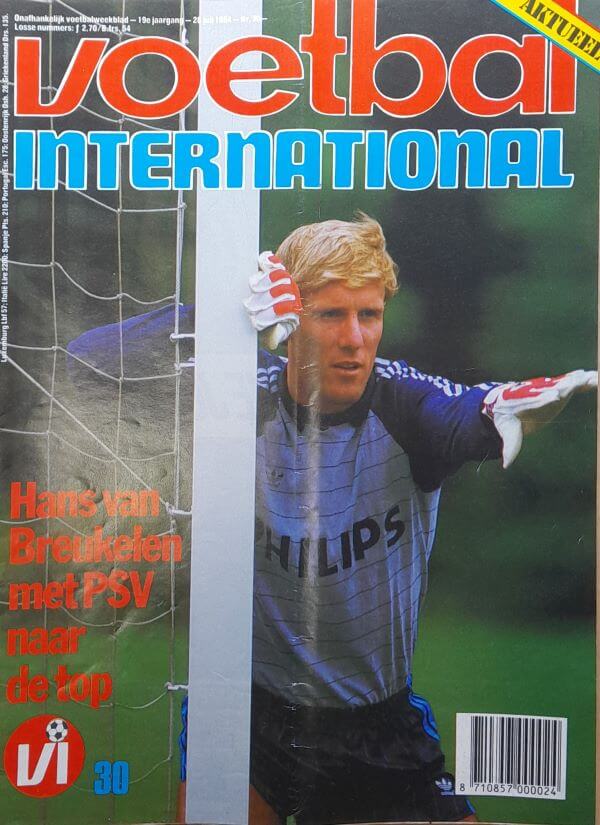 Voetbal International jaargang 19 - 1984 - nummer 30