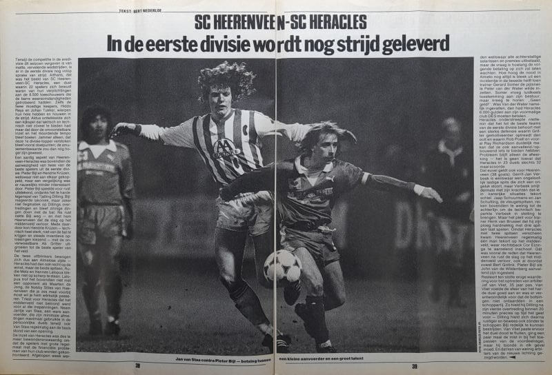 Spelers in actie tijdens een voetbalwedstrijd tussen SC Heerenveen en SC Heracles.