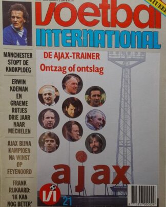 Voetbal International cover met Ajax-trainer en teamnieuws.