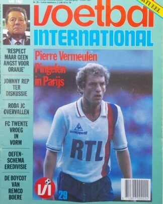 Pierre Vermeulen in voetbaloutfit tijdens wedstrijd in Parijs.