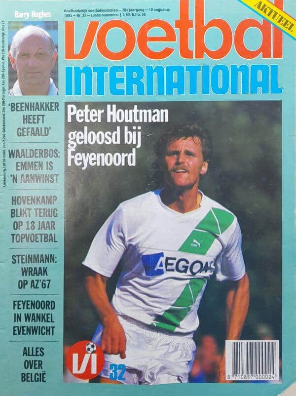 Voetbal International magazine cover featuring Peter Houtman in Feyenoord jersey.