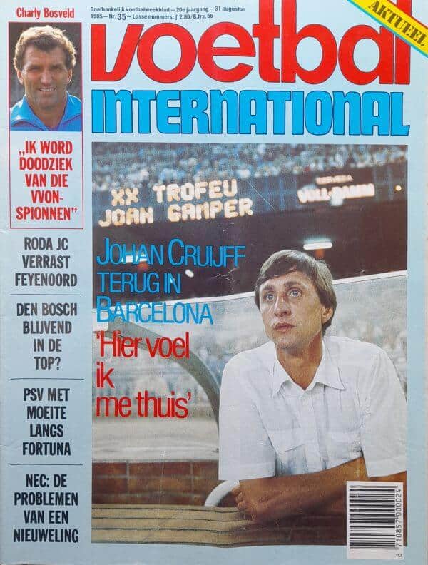 Voetbal International magazine met Johan Cruijff op de cover.